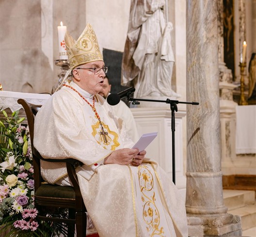 Homilija kardinala Bozanića na Misi investiture vitezova i dama Papinskog viteškog reda Svetoga groba jeruzalemskog